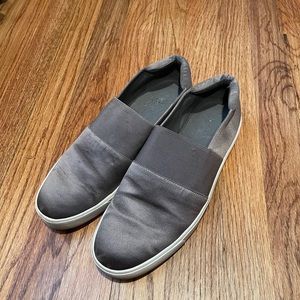 Vince slip on sneakers